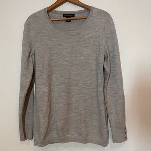 Banana Republic Women’s Long Sleeve Sweather Top Size M Gray
